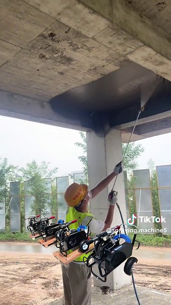 Spraying machine (@spraying.machine5)’s videos with 原创音乐 - Spraying machine