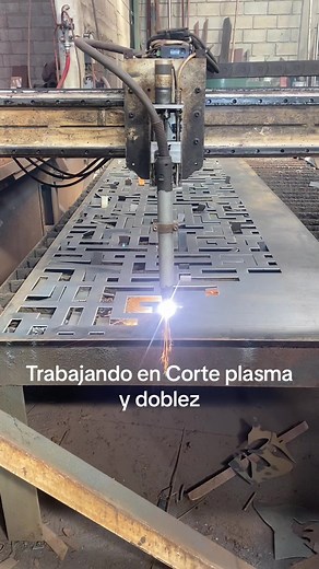 Corte Plasma y Doblez de Lamina: Trabajando en la Metalmecánica