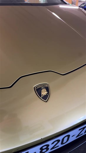 #fyp #lamborghiniaventador #lambo #paris #location
