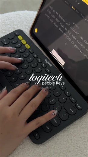 Logitech Pebble Keys K380: The Perfect Light Keyboard