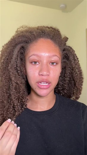 Washday Realness - I have never had a wash n go to flake THIS bad. To help I used @AG Care ACV Shampoo/Conditioner @CÉCRED Moisture Sealing Lotion @Camille Rose Twisting Butter @MICHE Beauty Gel to Foam Mousse #flattwists #lowtension #naturalhairstyles #washdaybreakdown #washdayrealness