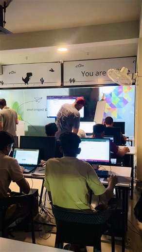 এভাবেই এক এক করে সবাইকে হাতে ধরে শিখতে সাহায্য করা হয় আমাদের Web এর Class এ 💻 | Knowledge Gate IT Institute