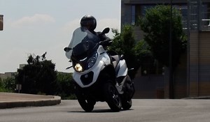 Essai vidéo - Piaggio MP3 350 : la cylindrée idéale ?