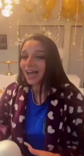 Singing With Helium Balloons | Unique Voice Experiment