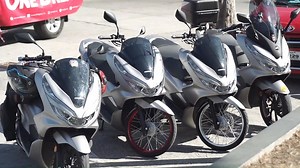 30K views · 1.4K reactions | Honda appreciates these PCX riders as they experience fun with the Honda fam. On top of their classy bike is the advantage of its comfort and style. Be one of the PCX riders, make class, a style. #PCXPride #PCX150 #WelcomeToTheNewPride | Honda Philippines, Inc. | Facebook