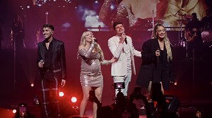 31K views · 424 reactions | Valentinov MASHUP od nas, za vas! ❤️ Live...