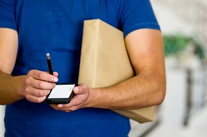 PackagePulse- On Demand Package Delivery Service