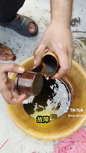 エンジンクランクプーリ横のセンサー清掃で直る車トラブル