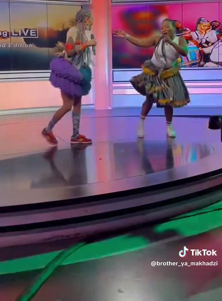 Makhadzi y Sho Madjozi: Presentación de “Ndi Rine”