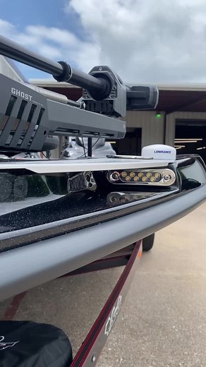 Mercury Racing 450R Jaguar: The Ultimate Bass Fishing Experience