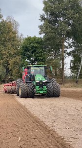 1.2M views · 10K reactions | today is working  #johndeere #johndeerelovers #tractors #agricultur #fyp | Lisa H | Facebook