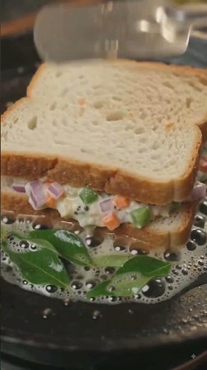 How to Make the Perfect Crispy Grilled Cheese 🥪 #viral #cooking #shorts #cookingmaster
