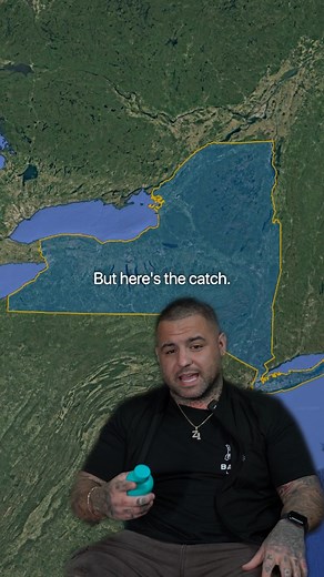 Say goodbye to dandruff and hello to confidence 👋 💪 2x more pyrithione zinc than leading brands for powerfully effective results 🏄🏻‍♂️ Naturally safe formula with zero harsh ingredients 🍃 Smells like a forest, not like a locker room | Flakes