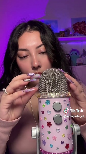 ASMR Mic Scratching for Relaxation and Sleep