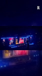 Gli Oasis sono tornati. A Cardiff il pubblico canta 'Wonderwall' insieme a Liam Gallagher. I fratelli insieme sul palco dopo 16 anni: "È bello essere qui". La reunion sold out con 74 mila fan. #oasis #Wonderwall #cardiff | la Repubblica