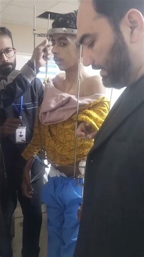 pelvic traction is a specialized procedure performed by orthopaedic surgeon #physiotherapy #shorts