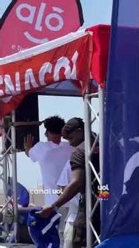 Torcedores param as ruas de Cabo Verde pra receber seleção após campanha histórica na Copa