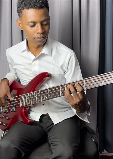 18K views · 1.5K reactions | Smaven : Velognô Bass cover | Lydien | Facebook