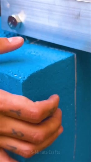 Her Face Shaped a Vase! What a beauty 🌹 | 5-Minute Crafts GIRLY