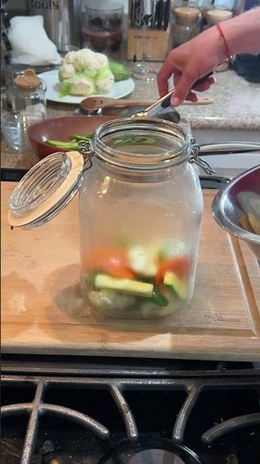 Chilies en vinagre con verduras #chiles #chilesencurtido #cocinadeignacio #recetas