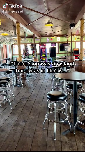 Exploring Blarney's Island: A Unique Bar Experience in Illinois