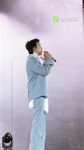 U mê cái cách HIEUTHUHAI rap Kim Phút, Kim Giờ tại Anh Trai "Say Hi" Concert Day 9 quá!