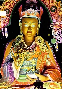 Seven- Line prayer recited by HH Dzongsar Jamyang Khyentse Rinpoche The Seven-Line Prayer, also known as the "Seven Verses of Supplication," is a revered and concise Tibetan Buddhist prayer that holds a central place in Vajrayana practices. It is a supplication to Guru Padmasambhava, an 8th-century Indian sage and tantric master who played a pivotal role in establishing Buddhism in Tibet. This supplication prayer is the most supreme of Guru Rinpoche's supplications. Before Guru Rinpoche's emanat