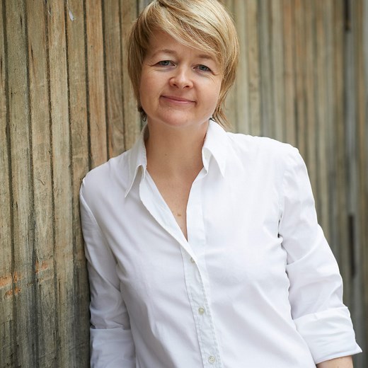 Interview: Author Sarah Waters on her latest novel The Paying Guests
