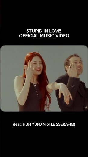 MAX and HUH YUNJIN of LE SSERAFIM do the STUPID IN LOVE dance in the official video #lesserafim