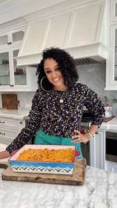 Y’all, I put my foot in this Mac and Cheese! It’s SO good, it’s wrong 😂😩 @spicebytiamowry | Tia Mowry