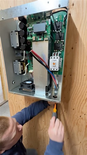 Dustin Mitchell on Instagram: "Installing the @phaseperfect_official Phase Perfect unit in my shop so I can convert the single phase power to three phase to run the bigger woodwork equipment"