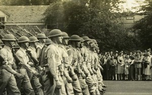 【中文字幕】AE与PS照片三维空间图层摄像机控制动画视频教程 RRCG