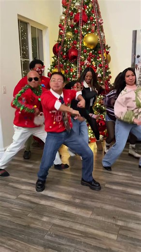 The Munoz Family home “TURN UP” is lit like a Christmas tree!🎄✨ @bailrok #fyp #foryou #foryoupage #dance #trend