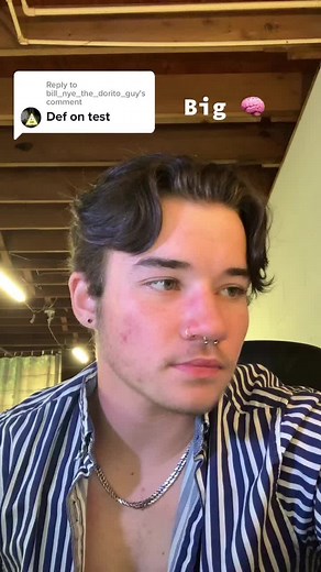 Replying to @bill_nye_the_dorito_guy how did you find out? It was a secret! 😧 #lgbtq #trans #ftm #transftm #hrt #ftmhrt #testosterone #bigbrain #hormonereplacementterapy