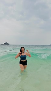 1.4M views · 16K reactions | Kaho na pyar hai wali location pe ayi hu.. yeh toh banta hai na ‍♀️️ . . #kahonapyarhai #phiphi #mayabay #thailand #phiphiisland #island #beach #sea #sand #beachlife #gimaashi | Public figure | Facebook