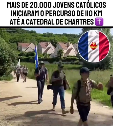 A maior peregrinação de jovens do mundo #chartres #frança #shorts