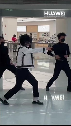 Michael Jackson Dance Groove — MJ Style Routine