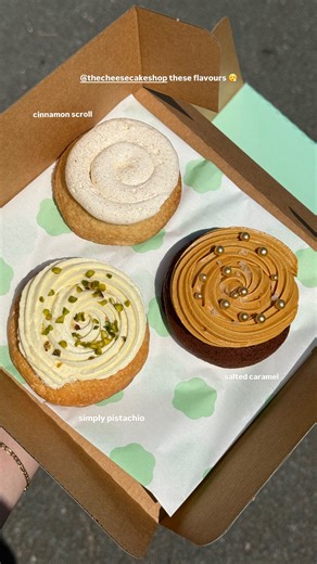 KT 🌶️🌺⭐️🍝 on Instagram: "When @thecheesecakeshop brings out more of their viral loaded cookies, you obviously try them all 💁🏼‍♀️🍪 AD #thecheesecakeshop #happinessbakedhere #bakinghappinesssince1991"