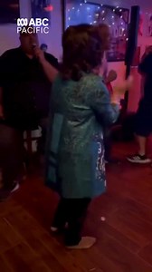 44K views · 2.2K reactions | It was a ⭐ star-studded night ⭐ for the US Polynesian community at the weekend after NFL legends hosted the Manu Samoa Sevens team with Dwayne 'The Rock' Johnson's mother.   While there were many big names in attendance, the evening felt just like a family function, with Aunty Ata breaking out a Siva Samoa. ❤️❤️ Read the full story: https://www.abc.net.au/pacific/manu-samoa-7s-hosted-by-nfl-legends/103554576 | ABC Pacific | Facebook