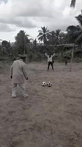 #football #funny #foot #prank #pranked #viral #viralvideo #america | Smiliy