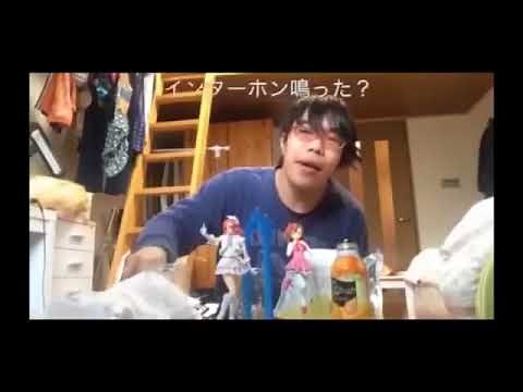 【神回】ラブライバーニコ生配信中にリアル喧嘩凸されるwwwwフィギュア壊され発狂