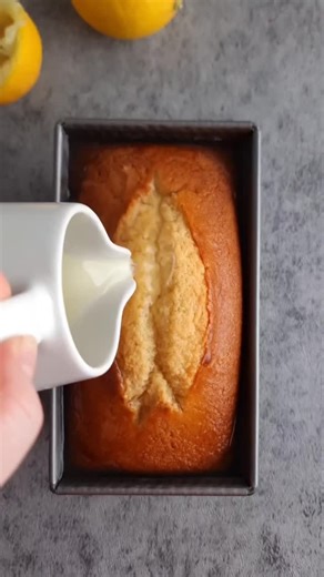 Easy lemon loaf made with simple ingredients, soft and moist with a fresh lemon flavor. Perfect for a quick bake and even better with coffee or tea. Ingredients 4 eggs 150g butter Zest of 2 lemons 🍋 organic Juice of 1 lemon 150g sugar 150g whole cream 240g flour 8g baking powder 1 pinch of fleur de sel all ingredients must be at room temperature Soaking syrup 40g sugar 40g lemon juice 🍋 40g water Put everything in a saucepan, bring to the boil, set aside. Cake mixture: Mix the sugar with the z