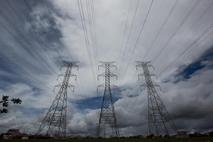 Empresa portuguesa de energia, a EDP, anuncia plano para sair da Bolsa