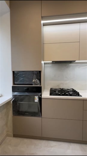 Ми знаємо як створити ідеальні меблі, які будуть відповідати всім вашим потребам! Проєкт складається з: - 3D-візуалізація - Індивідуальний дизайн - Надійні матеріали - Робота майстрів з досвідом 5 років - Гарантія якості та довговічності Щоб запланувати безкоштовний замір: 📩Залишайте дані за посиланням на сайті 📲Дзвоніть за номером: 380 67 309 8777 | Pro.mebli.kr