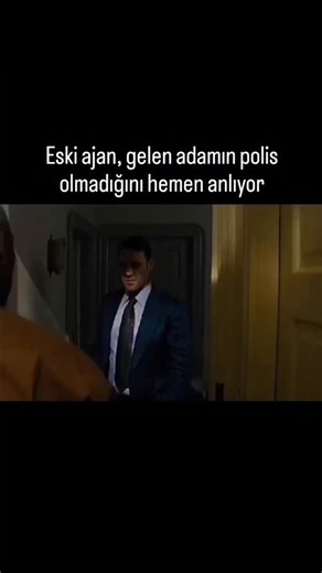 Film Saati on Instagram: "İzledin mi? Daha fazlası için takip edebilirsiniz. 🎬 Film Adı: The Equalizer (Adalet) 📅 Yıl: 2014 🎬 Tür: Aksiyon, Gerilim, Suç 🎥 Yönetmen: Antoine Fuqua 🌍 Yapım: ABD ⭐ IMDb: 7.2 🎭 Başroller: Denzel Washington, Chloë Grace Moretz, Marton Csokas, David Harbour Konusu: Robert McCall, geçmişini geride bırakıp sakin bir hayat sürmeye çalışan emekli bir CIA ajanıdır. Ancak tanıştığı genç bir kızın Rus mafyası tarafından sömürüldüğünü öğrenince, adaleti kendi elleriyle s