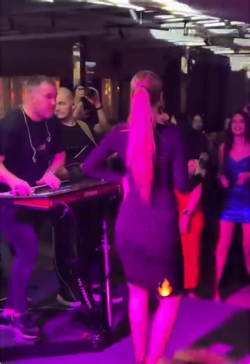 Tea Tairovic Live Performance Highlights