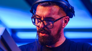 Get in the groove for Loveland Festival 2023 with Speedy J closing the 909 stage at last year’s festival. Tune in on Youtube tonight at 20:00 CEST #linkincomments | Loveland