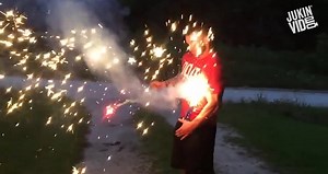 #4THOfJuly - Stupid guy Puts Firework in Pants