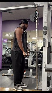 160lb Tricep Pushdowns 3x10 #powerlifting #triceps