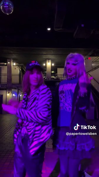 Exploring Hyperpop and Scenecore Trends with @6arelyhuman